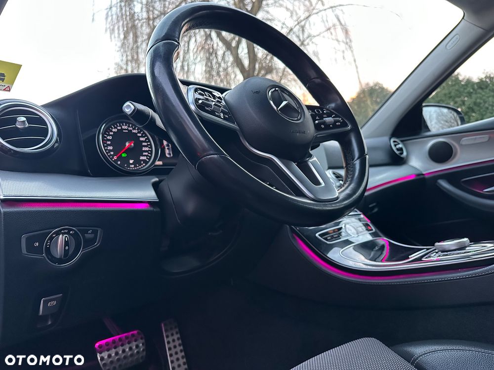 Mercedes-Benz Klasa E 200 d 9G-TRONIC - 8
