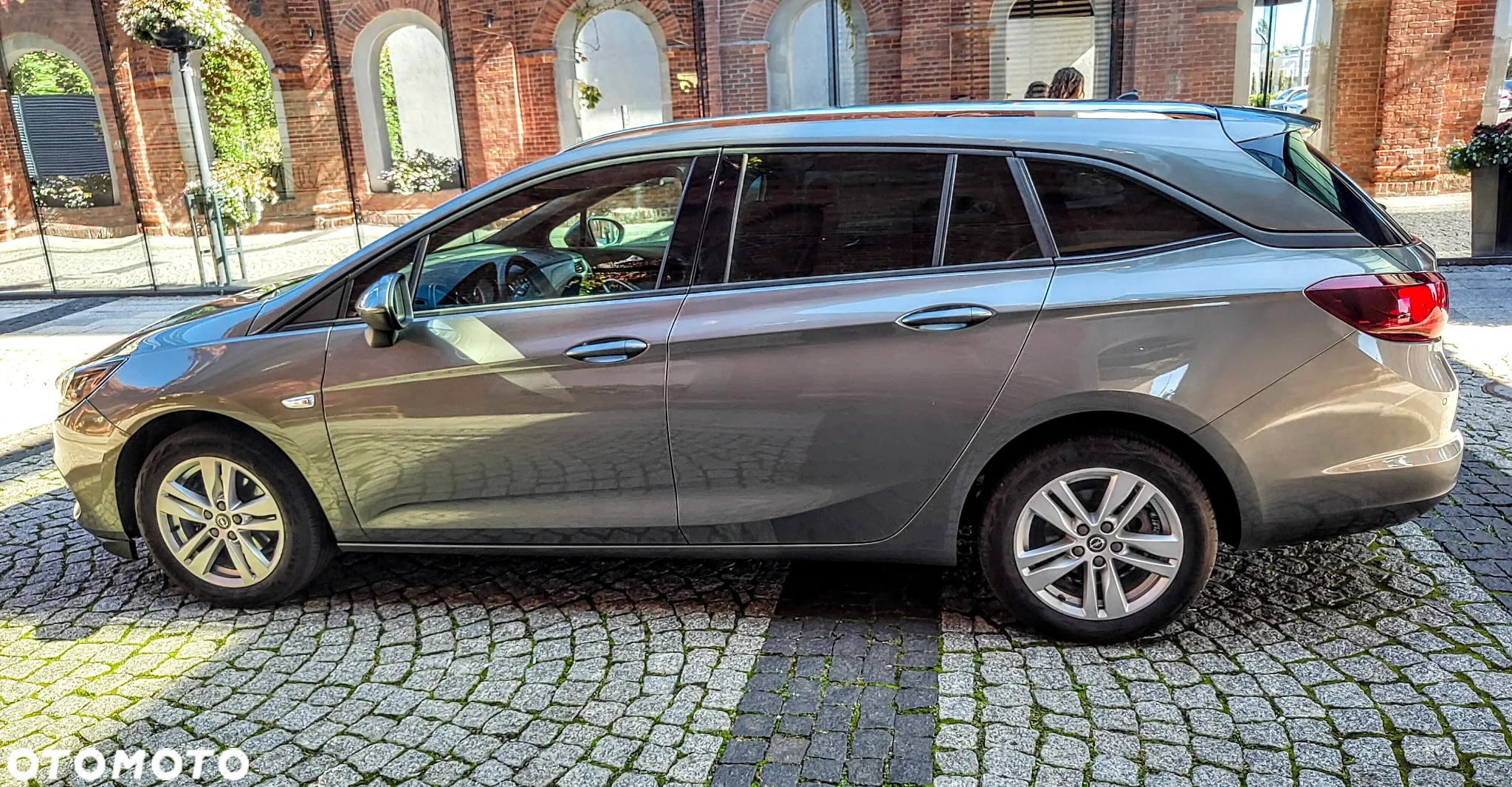 Opel Astra V 1.2 T GS Line S&S - 4