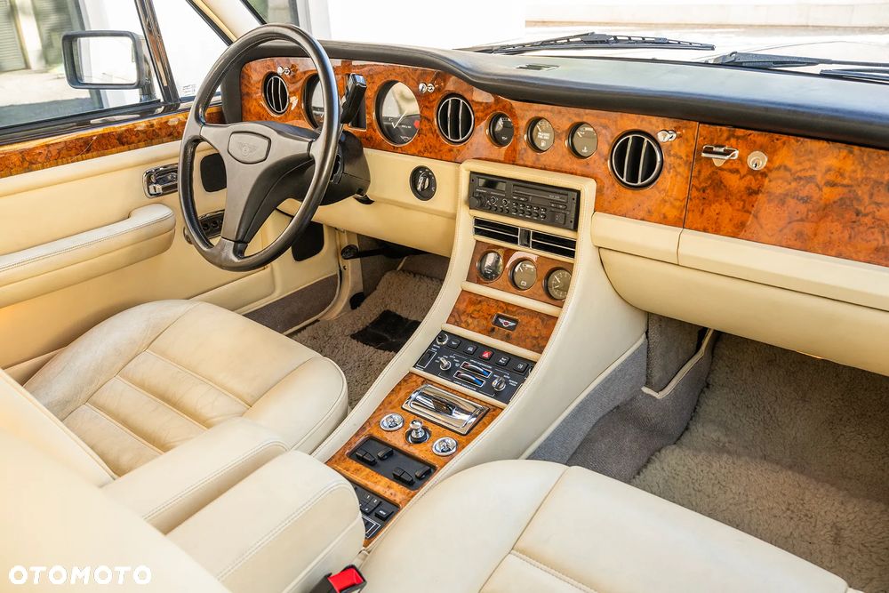 Bentley Turbo R - 16
