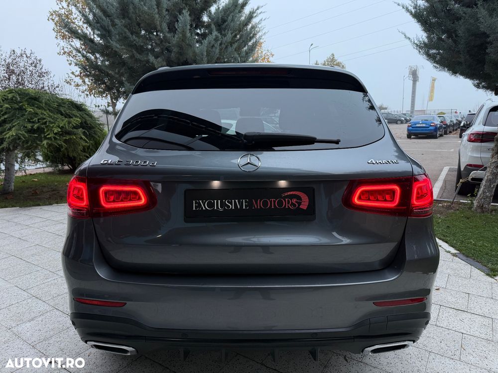 Mercedes-Benz GLC 300 d 4Matic 9G-TRONIC AMG Line - 26