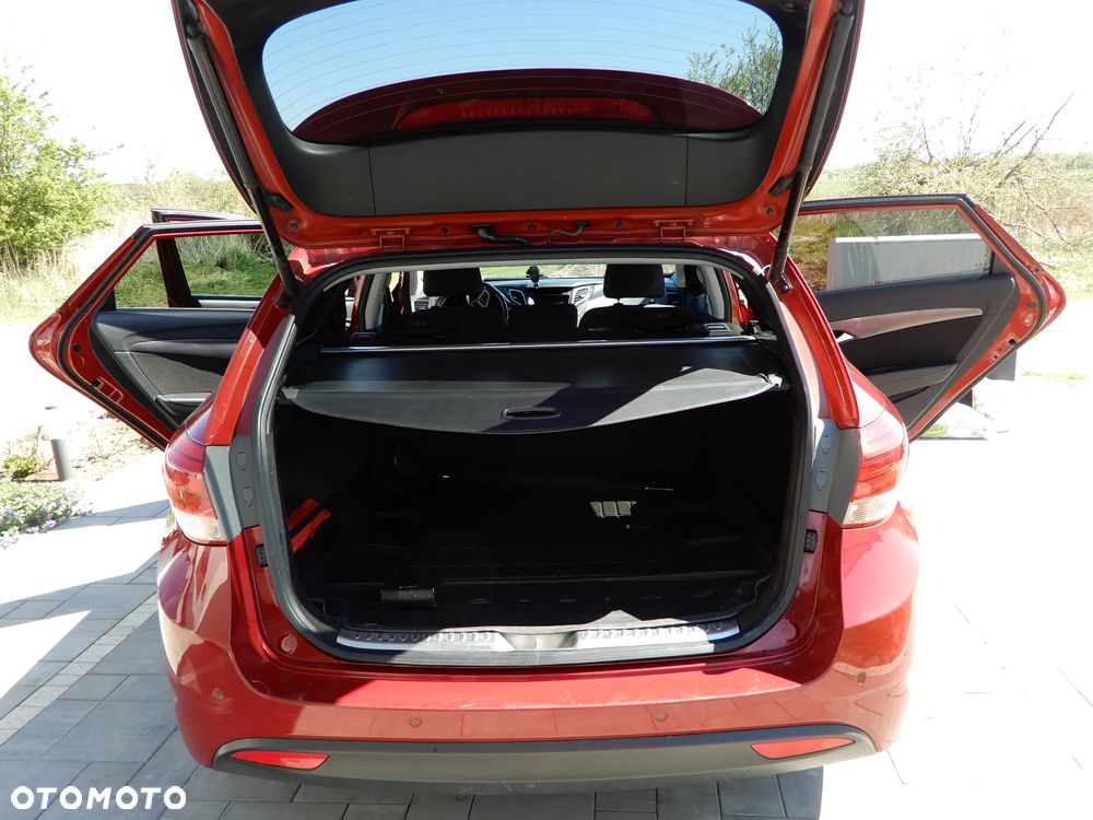 Hyundai i40 Kombi 1.7 CRDi Premium - 3