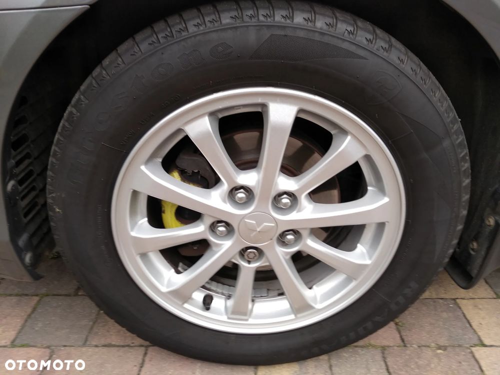 Mitsubishi Lancer 1.6 Invite - 13