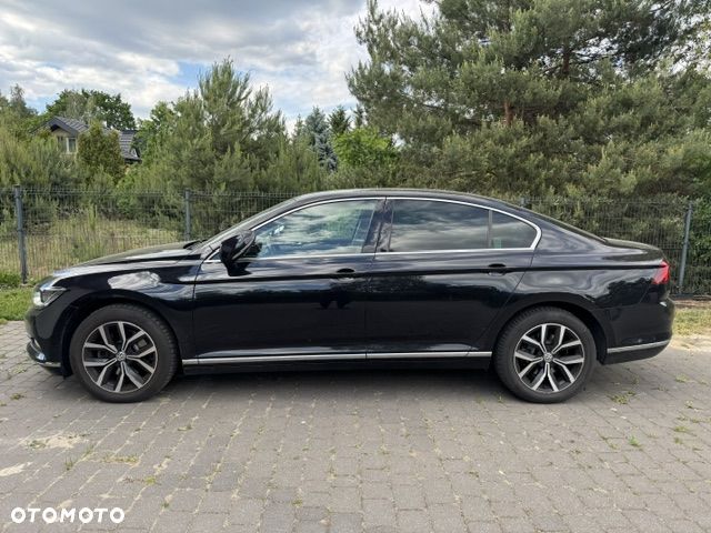 Volkswagen Passat 2.0 TDI SCR Highline DSG - 2