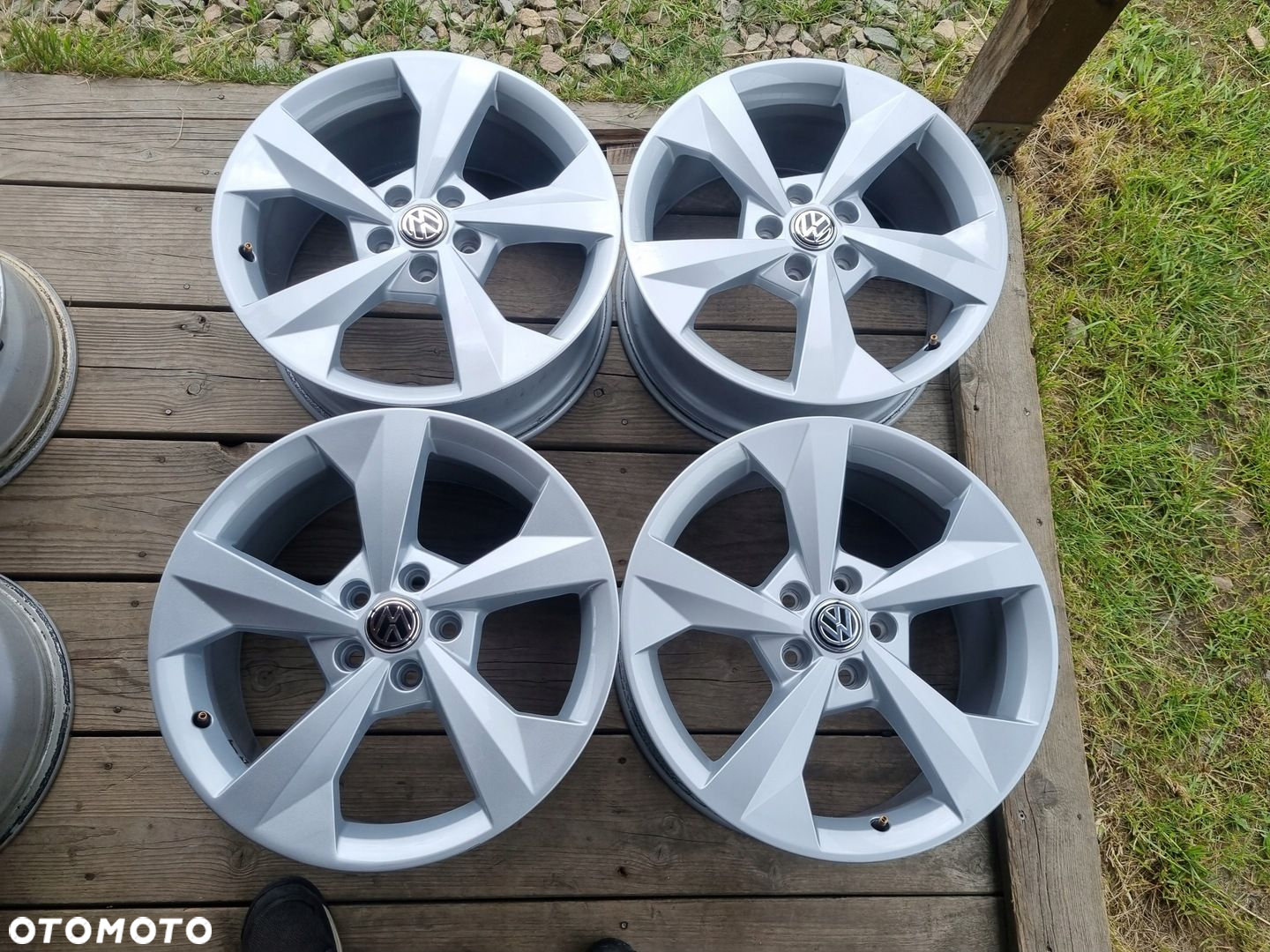 AUDI 8Y0 A3,Q3,VW GOLF,SKODA,SEAT LEON alu 8X18 ET46 5X112 4szt.super stan - 6
