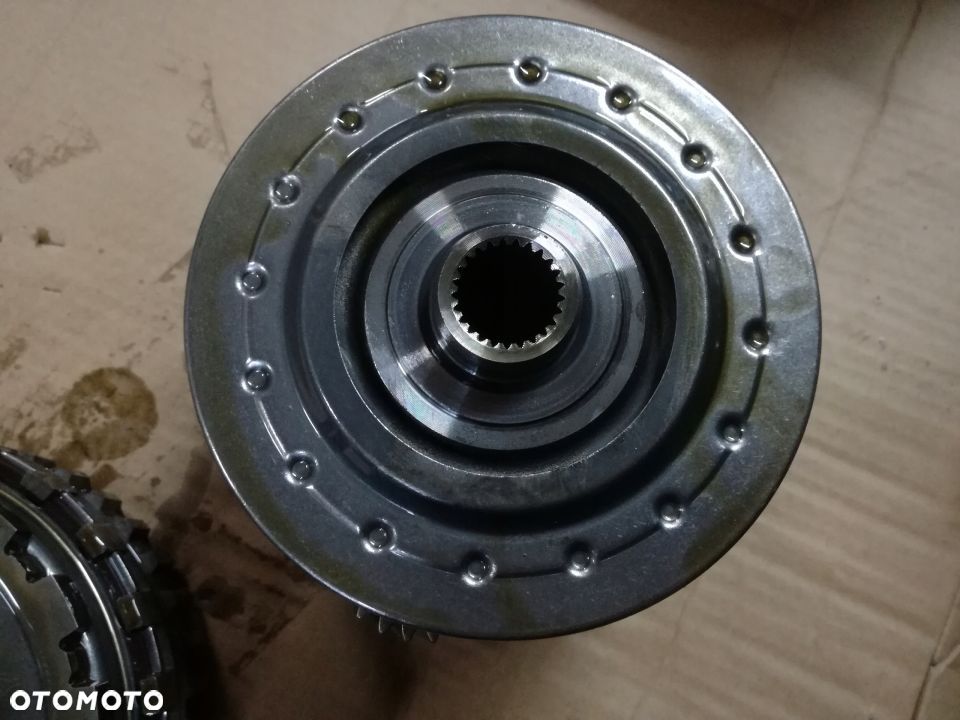 Kosz Przekładnia Planetarna Planetarka Wałek Skrzyni 6HP19 - 6