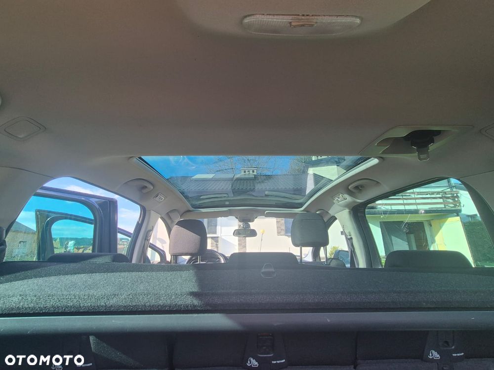 Peugeot 5008 1.6 THP Family 7os - 9