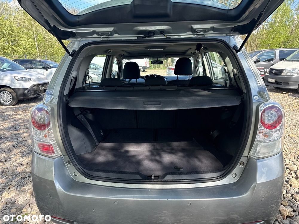 Toyota Verso 2.0 D-4D Premium 7os - 13