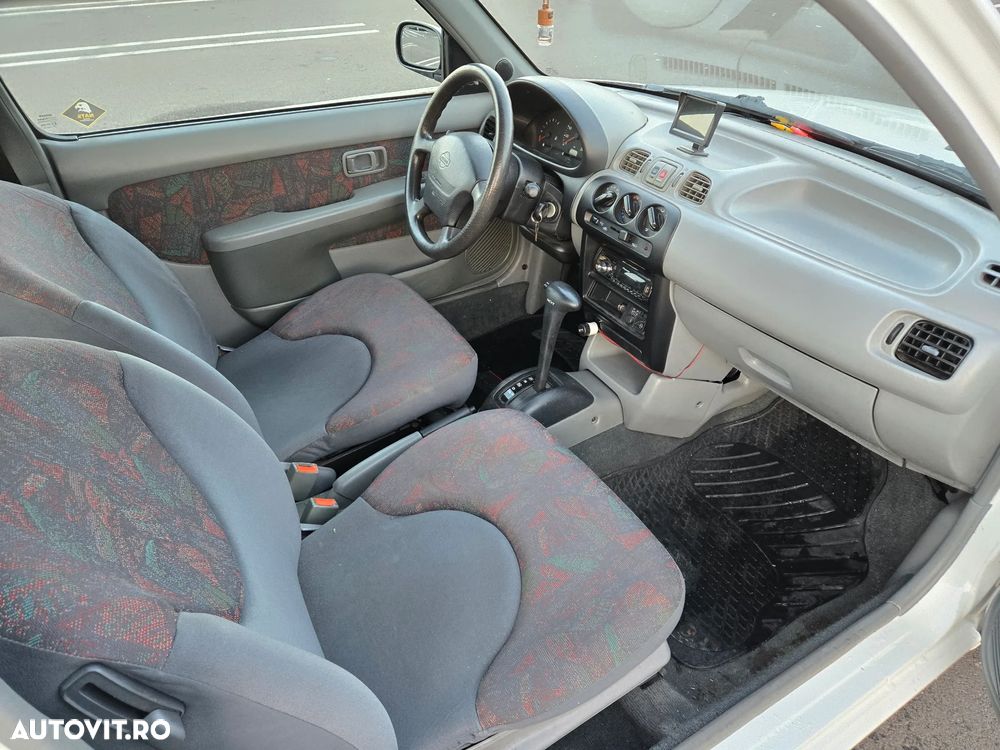 Nissan Micra 1.4 CVT Luxury - 7