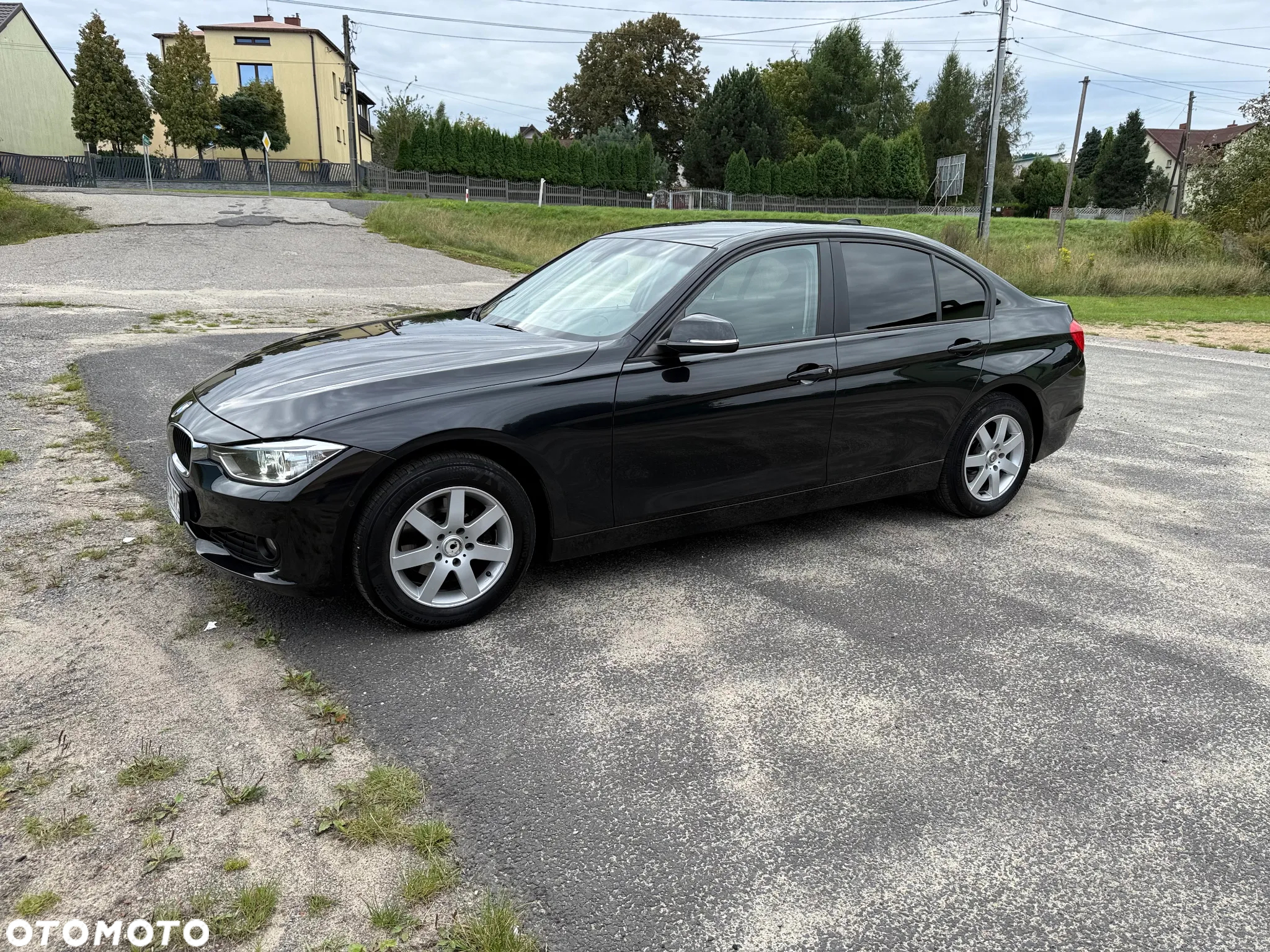 BMW Seria 3 316i - 24