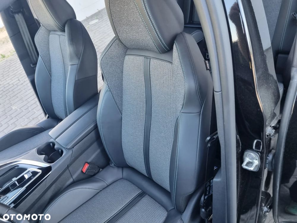 Peugeot 3008 1.2 PureTech Allure S&S EAT6 - 24