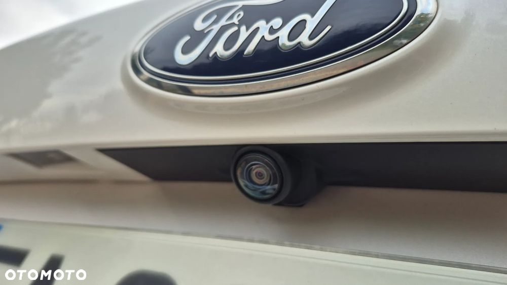 Ford Kuga 2.0 TDCi 2x4 Vignale - 36