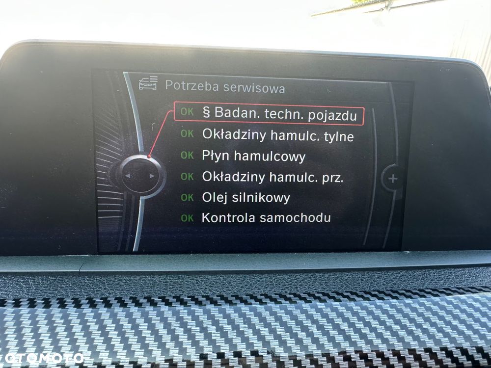 BMW Seria 3 318d - 14