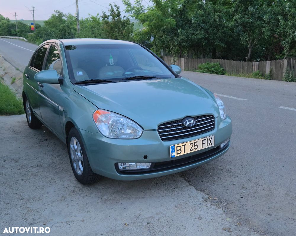 Hyundai Accent MC 1.5 CRDI 4DR GL COMFORT - 2