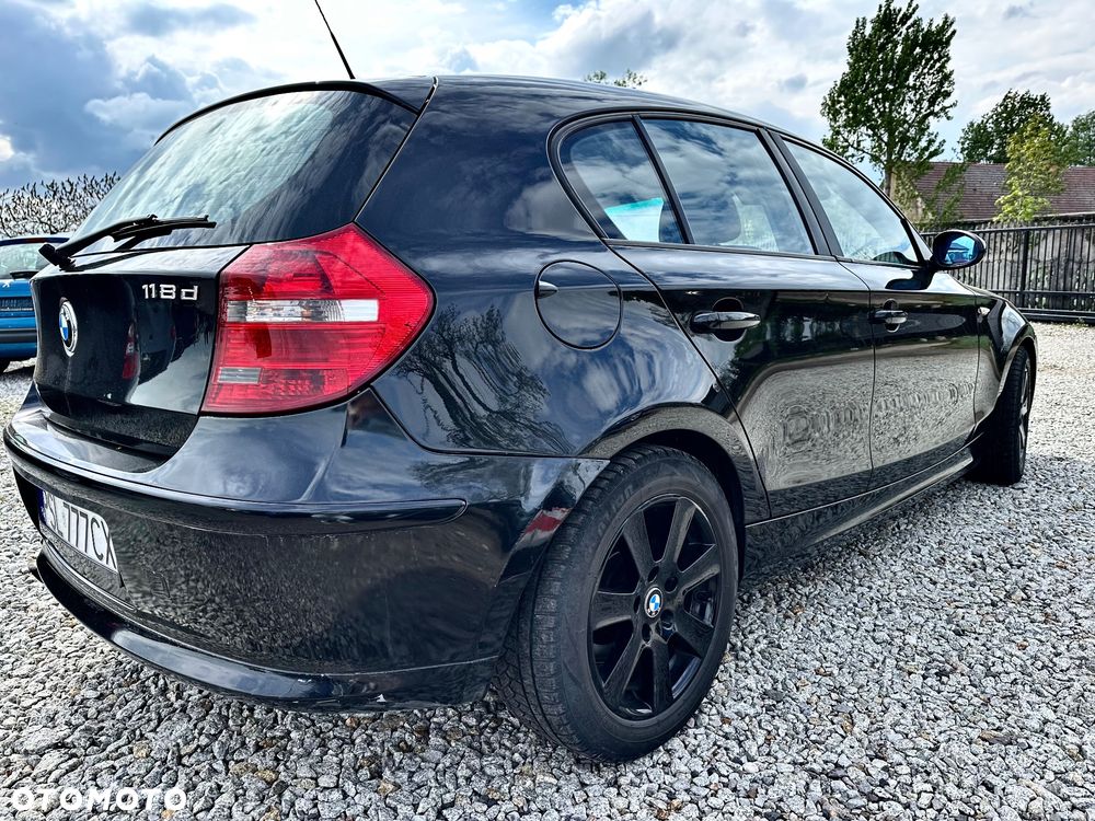 BMW Seria 1 118d DPF - 3
