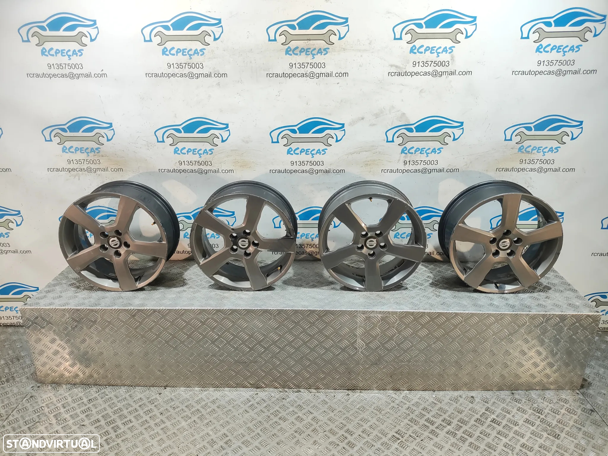 Conjunto Jantes 17 Originais Volvo C30 7J ET52,5 5x108 - 12