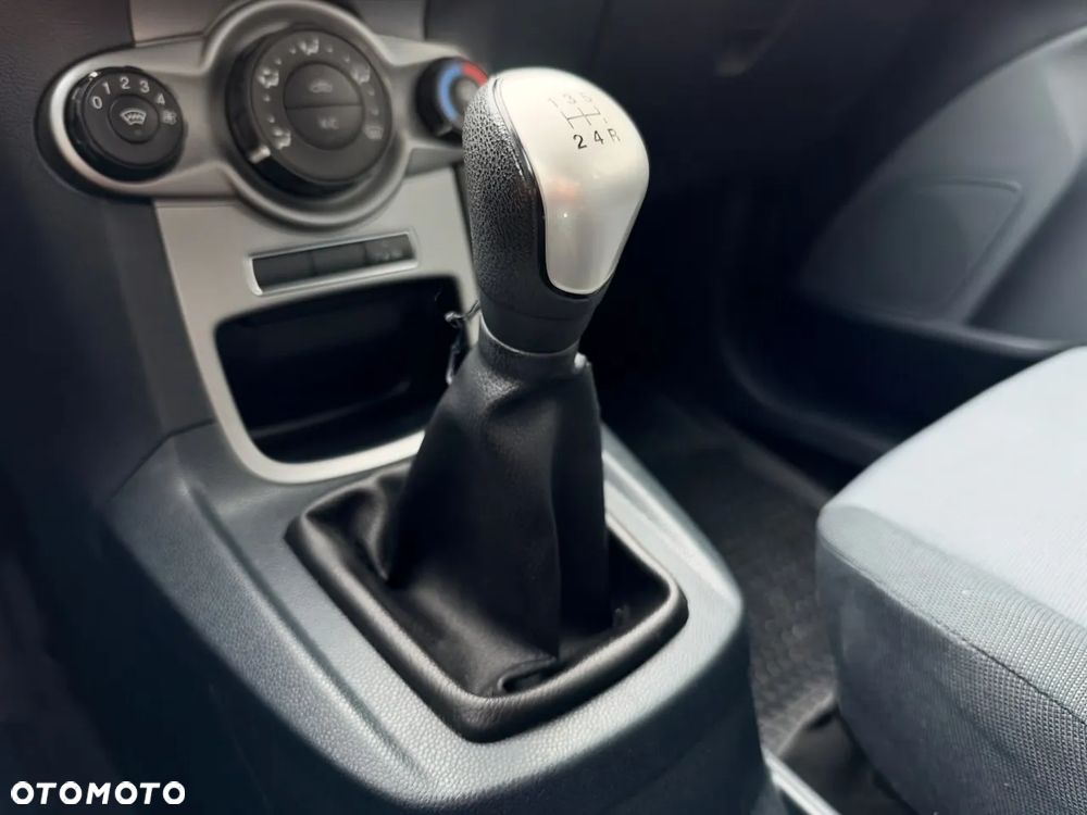 Ford Fiesta 1.25 Ambiente - 10