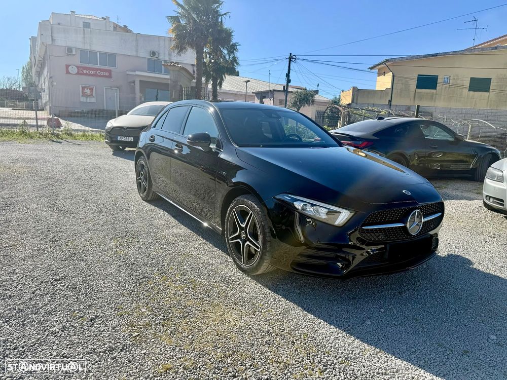 Mercedes-Benz A 250 e 8G-DCT AMG Line - 1