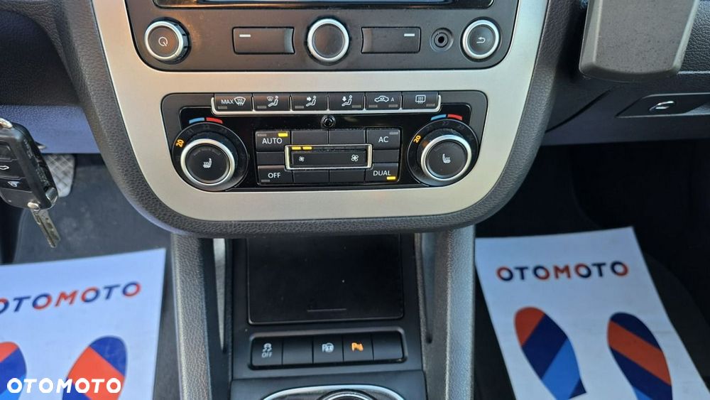 Volkswagen Eos - 16