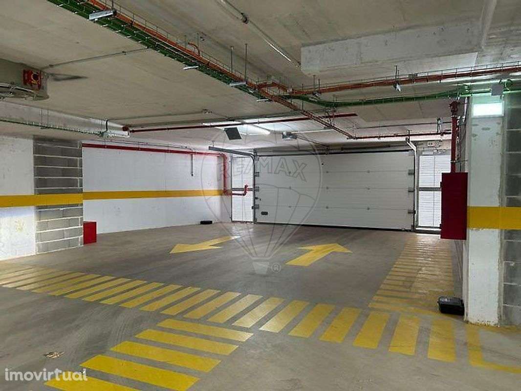 Garagem  para arrendamento - Grande imagem: 2/8