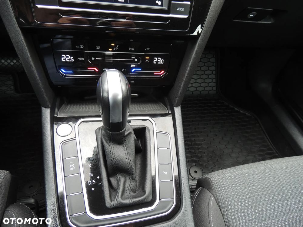 Volkswagen Passat 1.5 TSI EVO Business DSG - 31