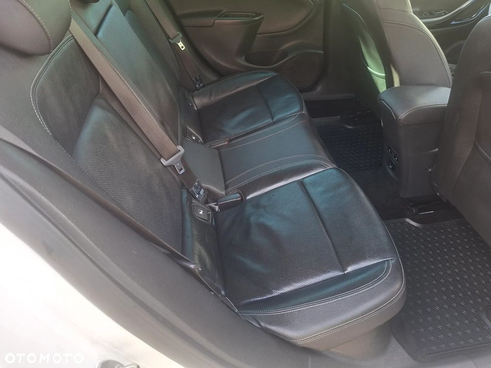 Opel Astra 1.6 CDTI Elite S&S - 15