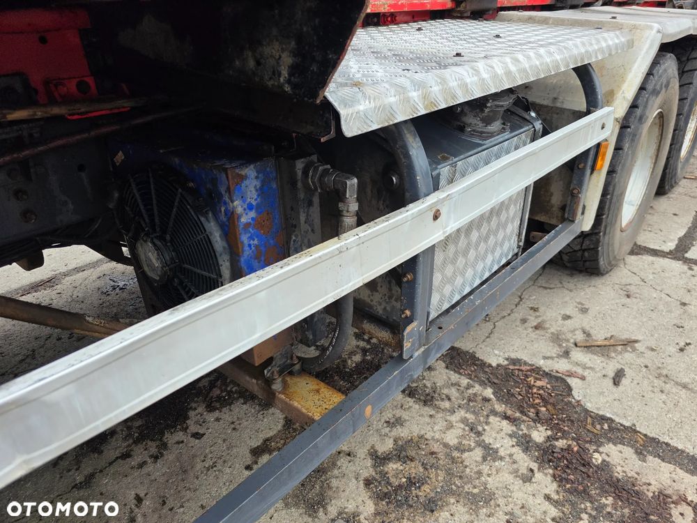Scania R580 6x4 do lasu przewozu drewna - 22