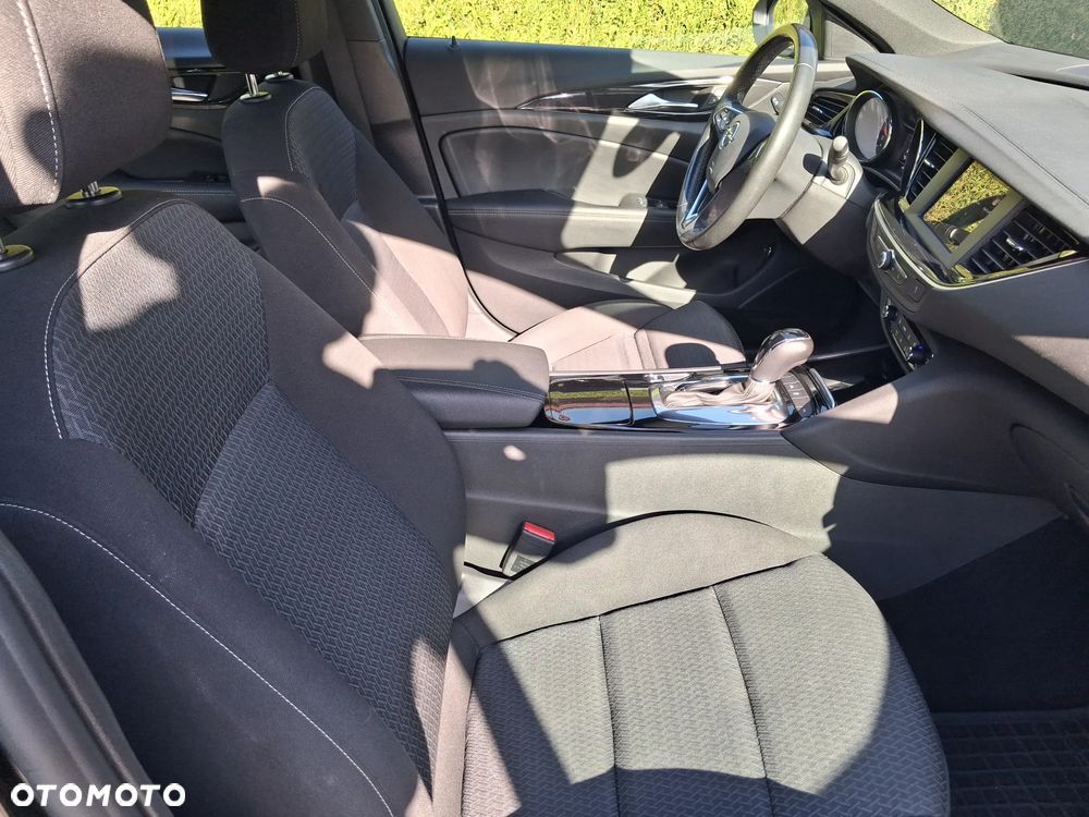 Opel Insignia 2.0 CDTI Elegance S&S - 8