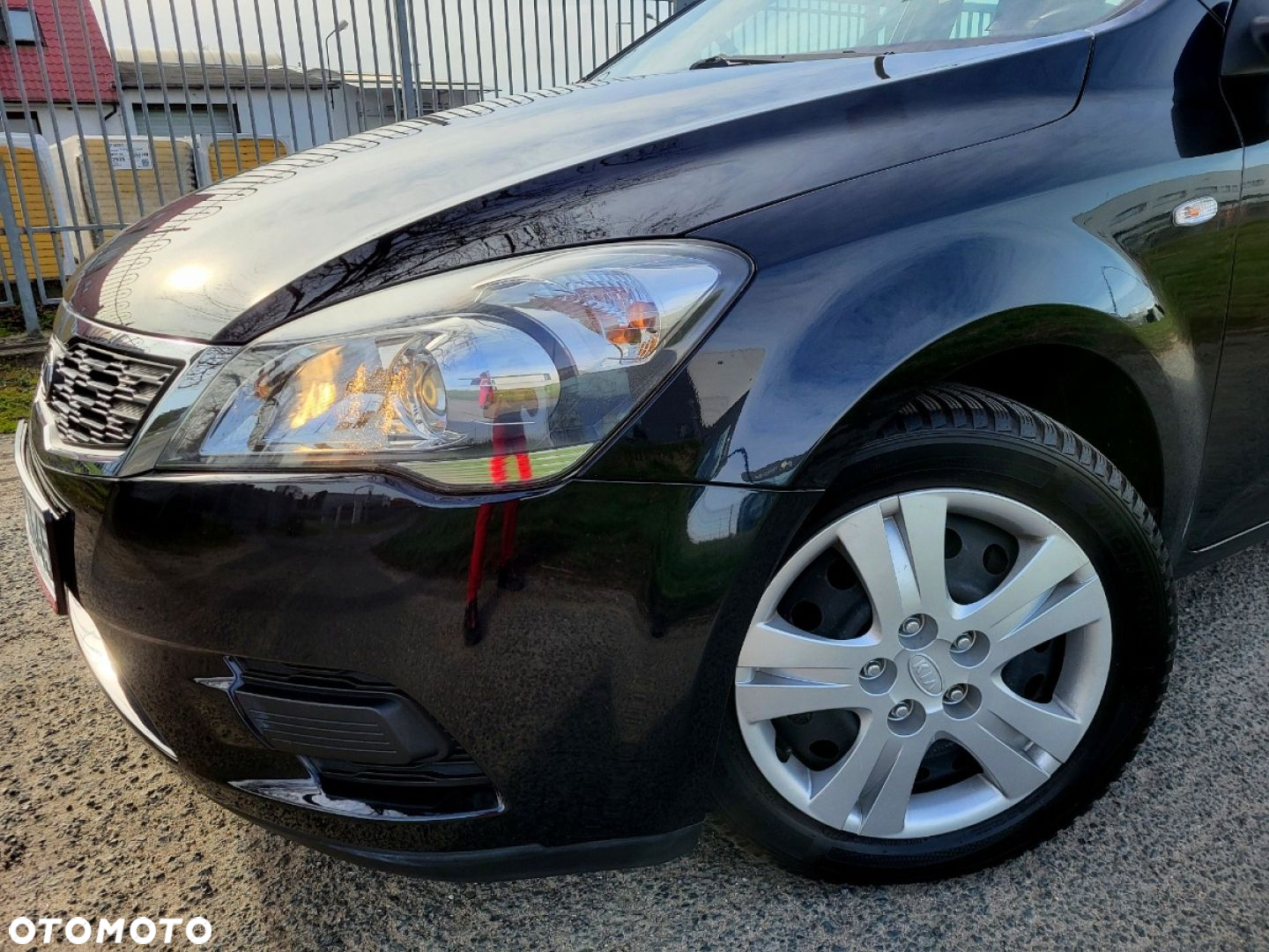 Kia Ceed - 12