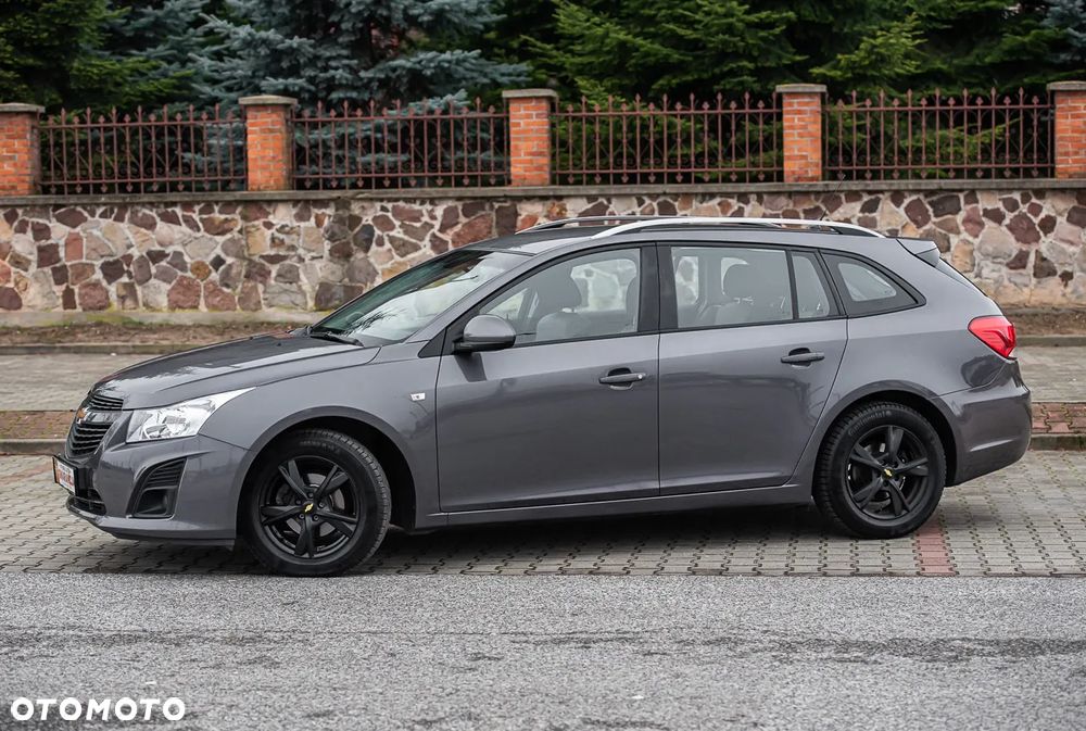 Chevrolet Cruze - 11