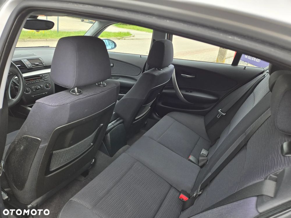 BMW Seria 1 116i - 11