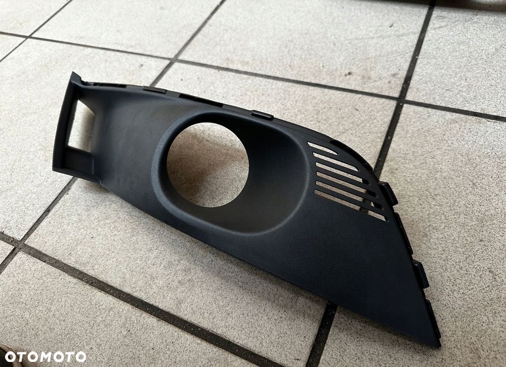 Kratka zderzaka halogen chrom przód lewa Renault Megane IV 261A32853R - 3