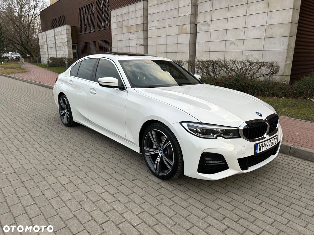 BMW Seria 3 330i M Sport sport - 9