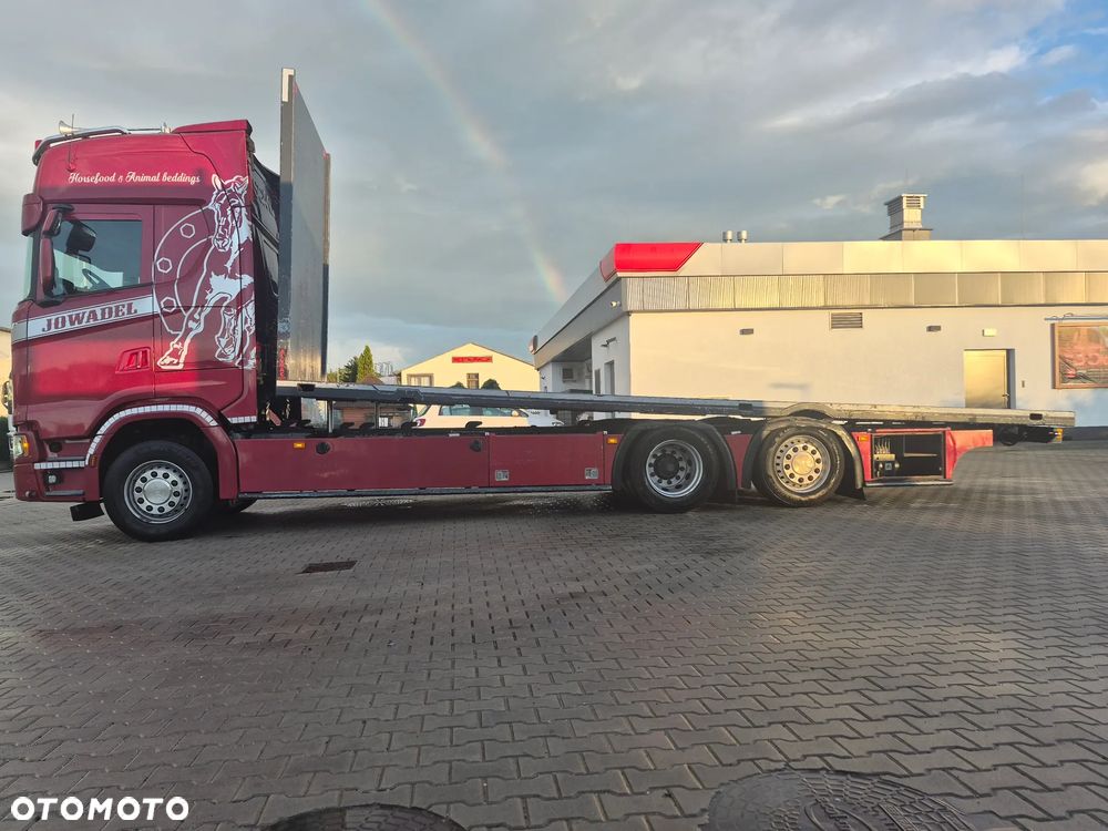 Scania S 500 specjalistyczny , Laweta Platforma hydrauliczna - 1