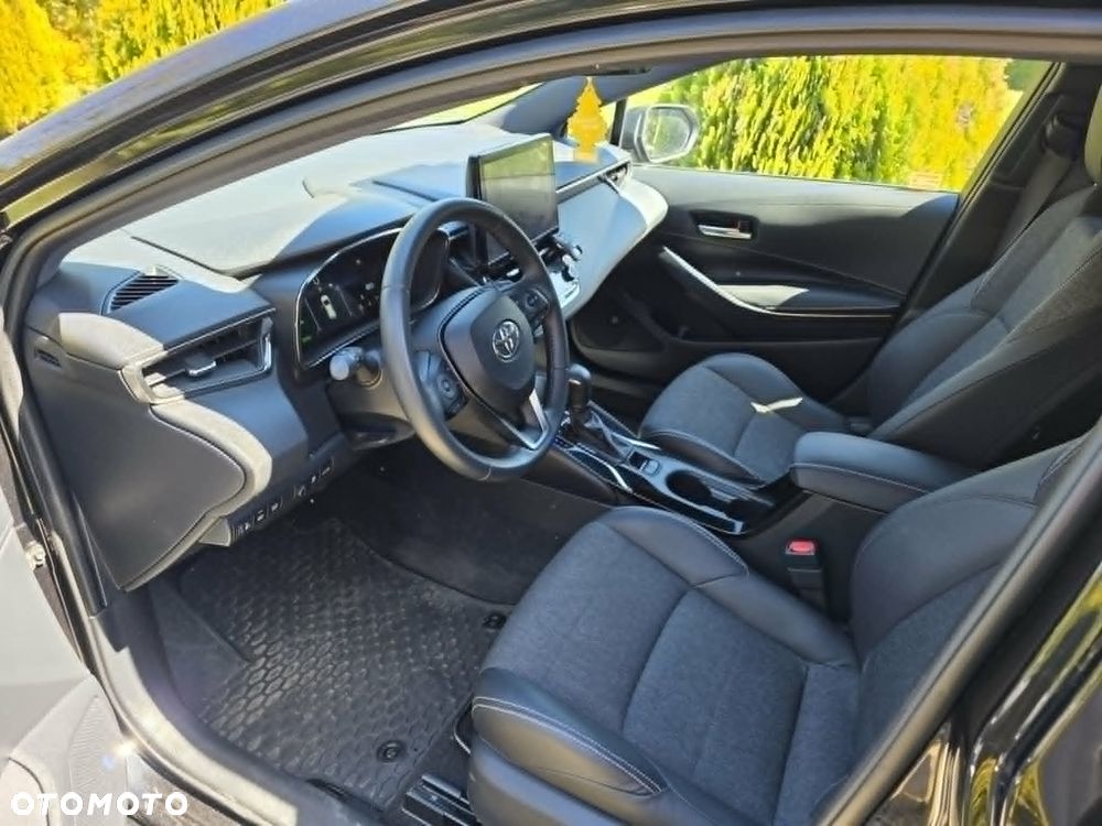 Toyota Corolla - 9