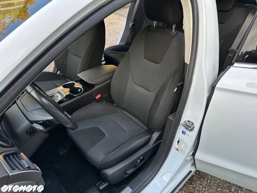 Ford Mondeo 2.0 TDCi Titanium PowerShift - 6