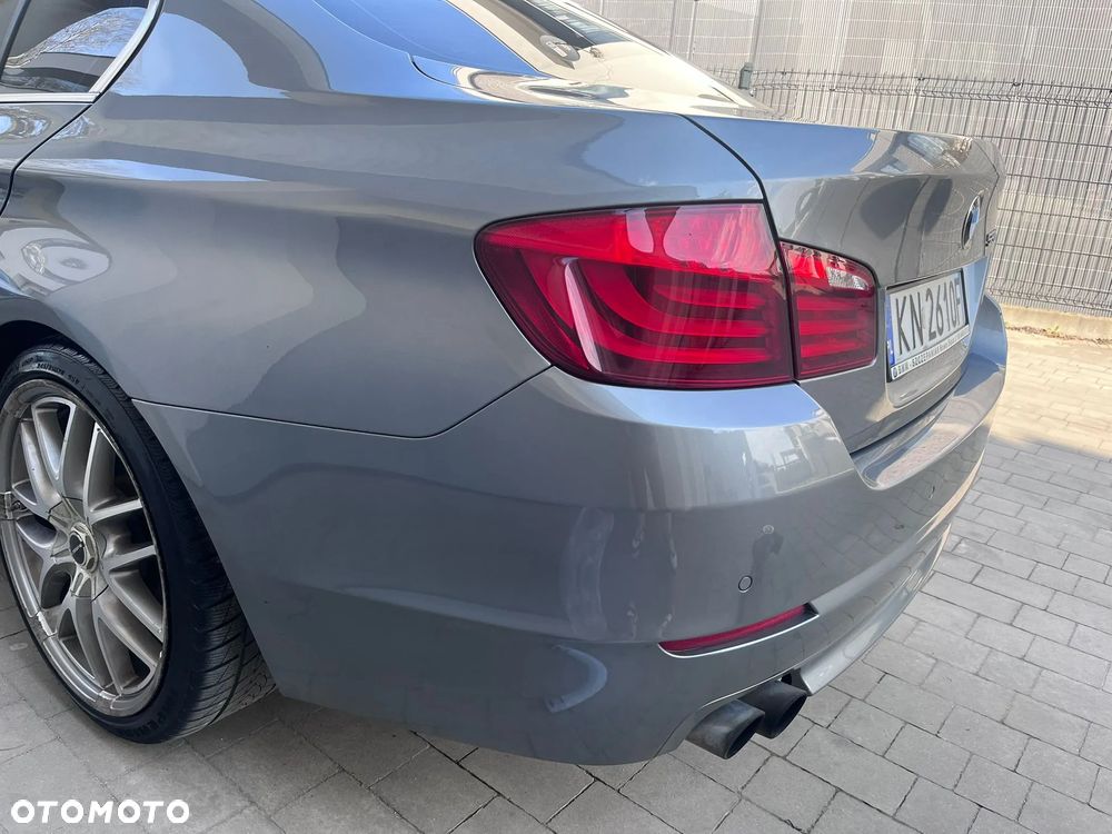 BMW Seria 5 528i xDrive Sport-Aut - 18