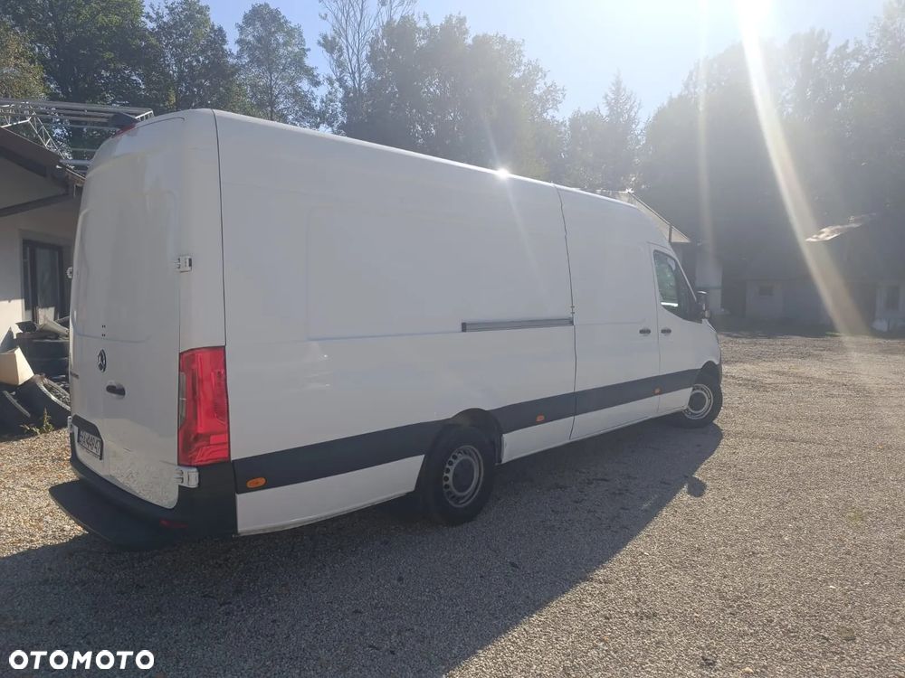 Mercedes-Benz Sprinter - 5