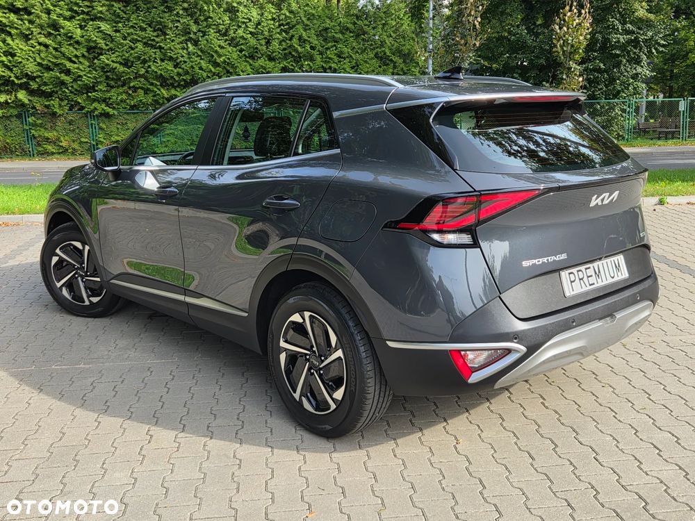 Kia Sportage 1.6 T-GDI HEV Business Line 2WD - 27