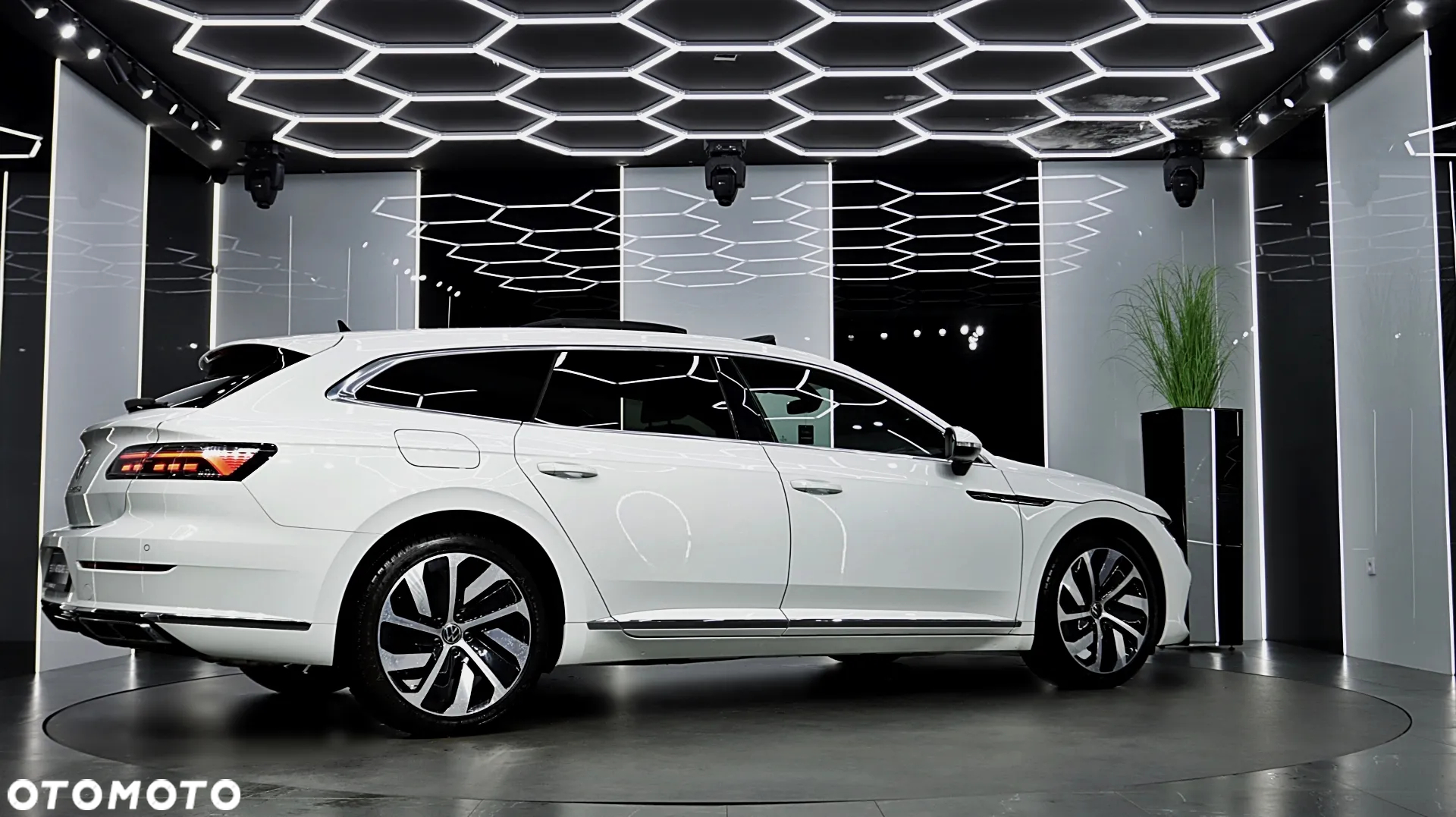 Volkswagen Arteon 2.0 TSI GPF R-Line DSG - 11