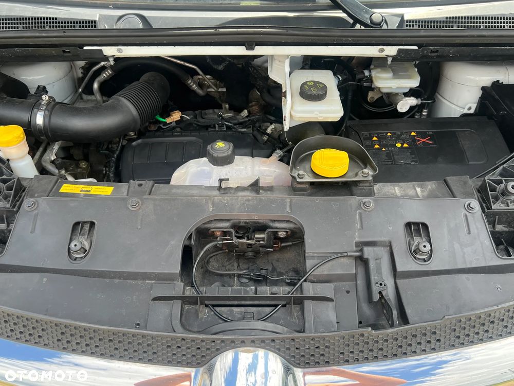 Opel vivaro - 18
