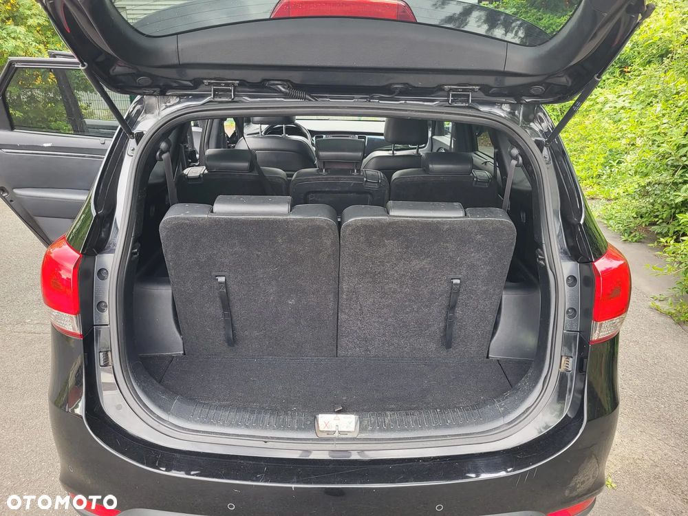 Kia Carens 1.7 CRDi L 7os - 6