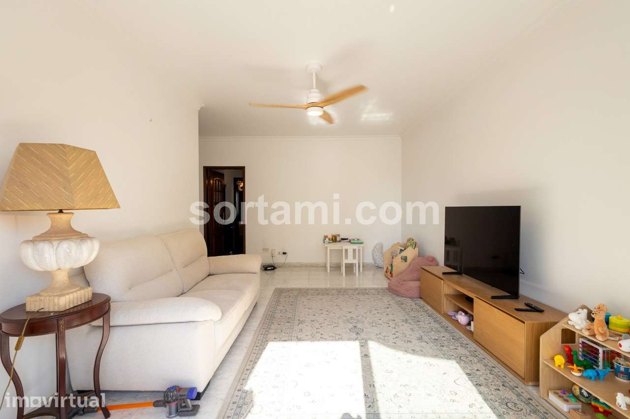 Apartamento T2 Venda em Faro (Sé e São Pedro),Faro - Grande imagem: 3/12