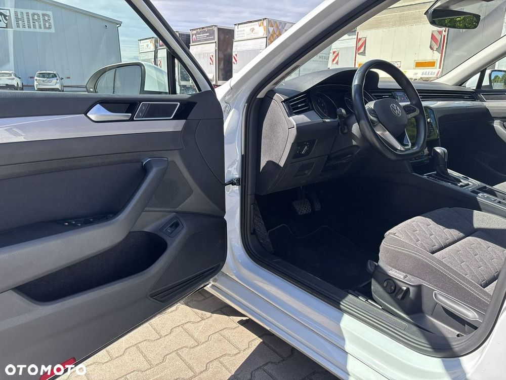 Volkswagen Passat 1.5 TSI EVO Business DSG - 10