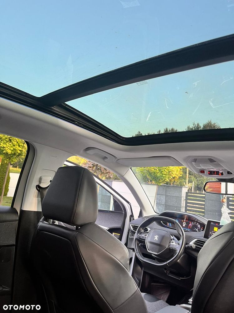 Peugeot 3008 1.2 PureTech GPF Allure S&S EAT8 - 26