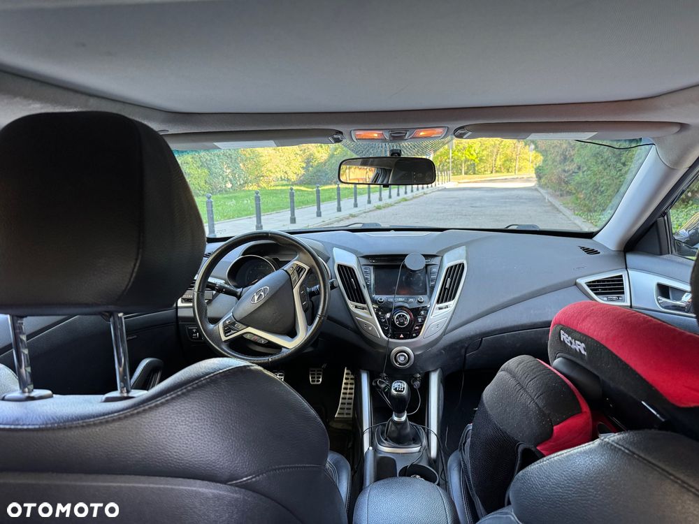 Hyundai Veloster 1.6 Style - 14