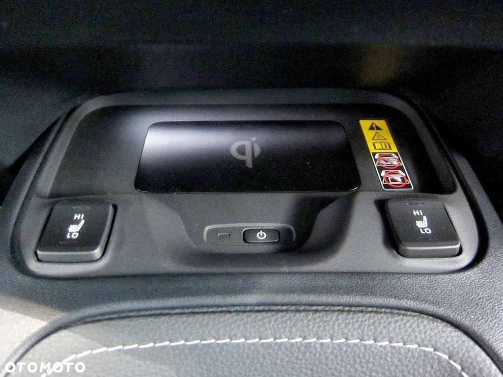 Toyota Corolla 2.0 Hybrid Style - 12