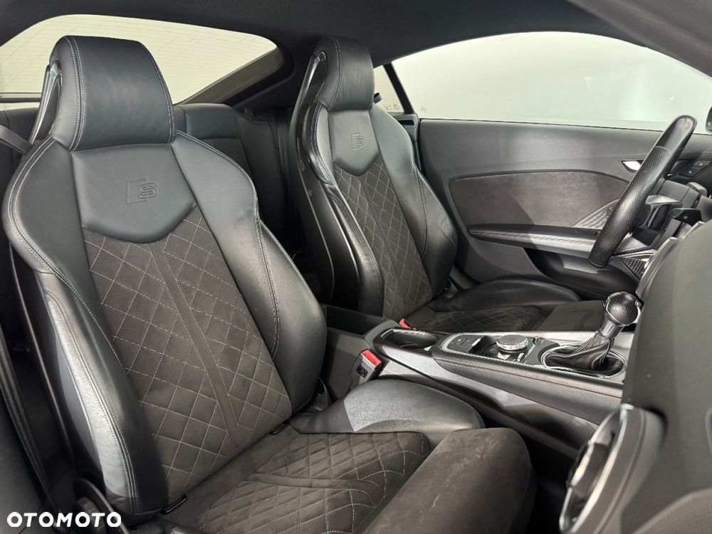 Audi TT Coupé - 25