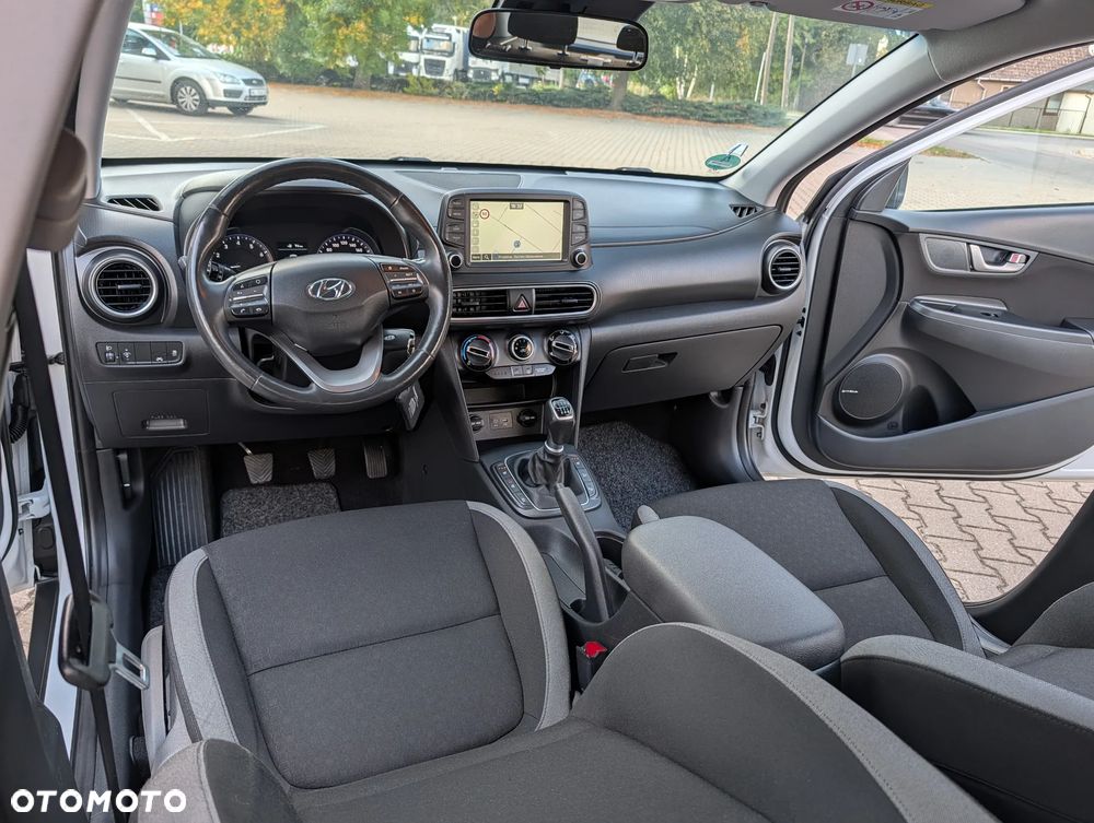 Hyundai Kona - 24