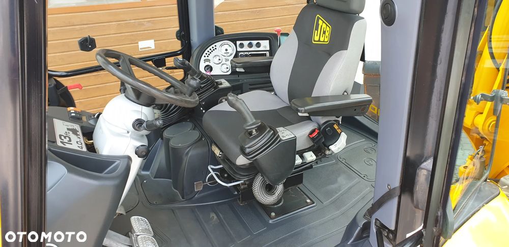 JCB 4CX rok 2007 SPROWADZONY FULL OPCJA skrzynia torquelock na dżojstikach - 9