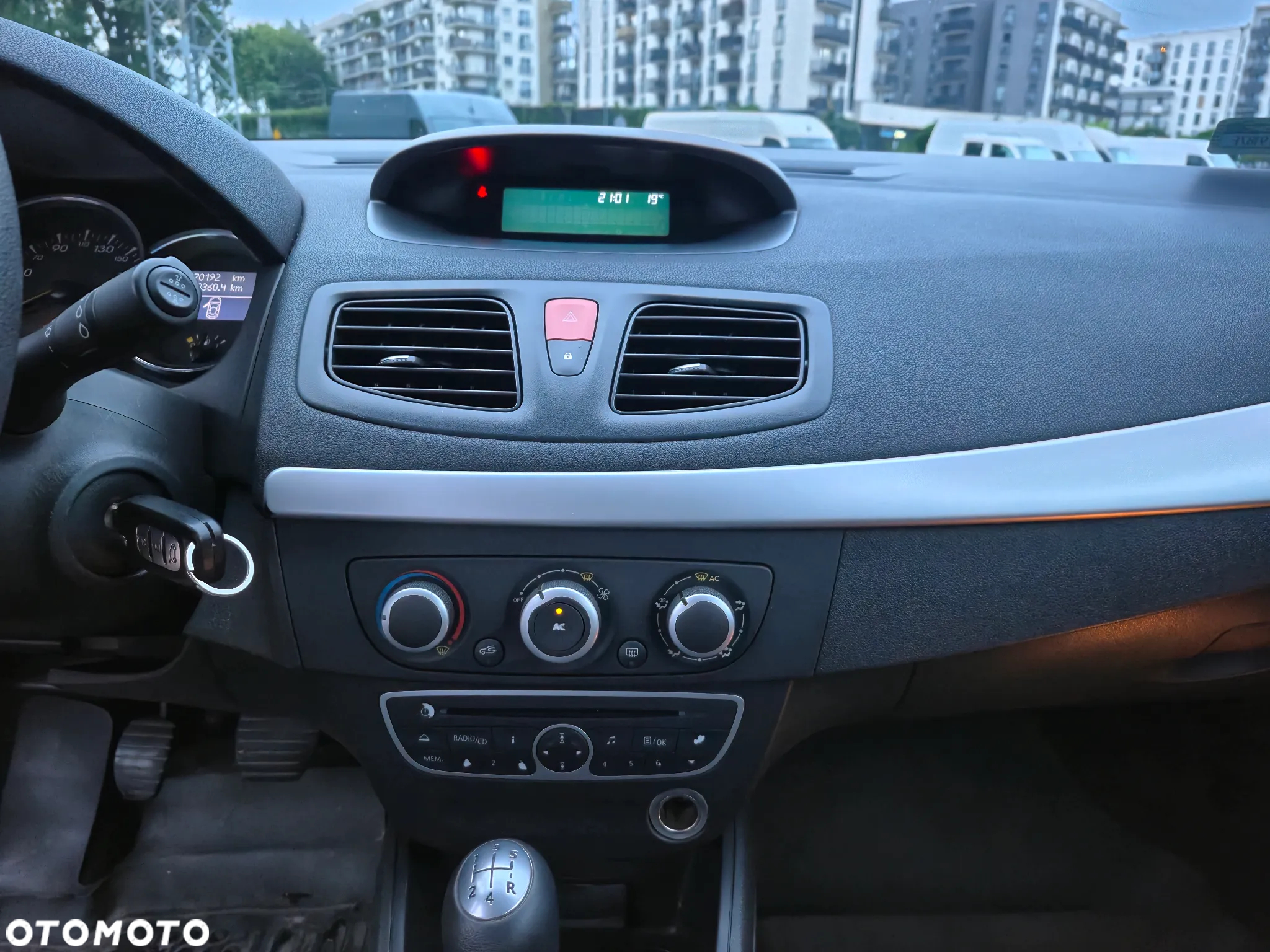 Renault Fluence - 11